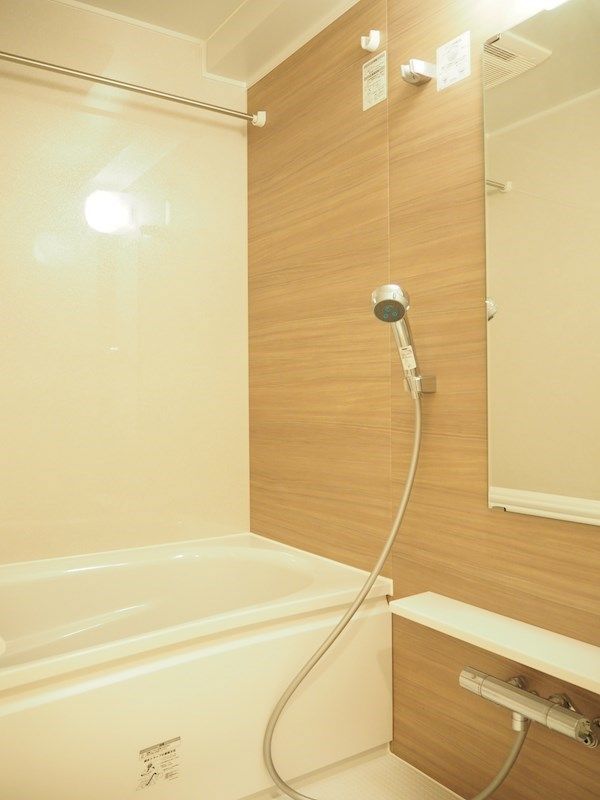 バス・シャワールーム　☆ゆったりくつろげるお風呂☆