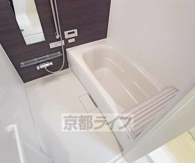 バス・シャワールーム　綺麗なお風呂です。