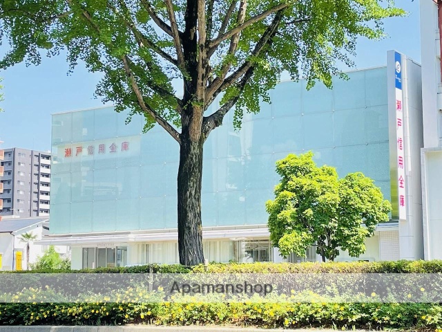 銀行　瀬戸信用金庫車道支店（銀行）まで655m