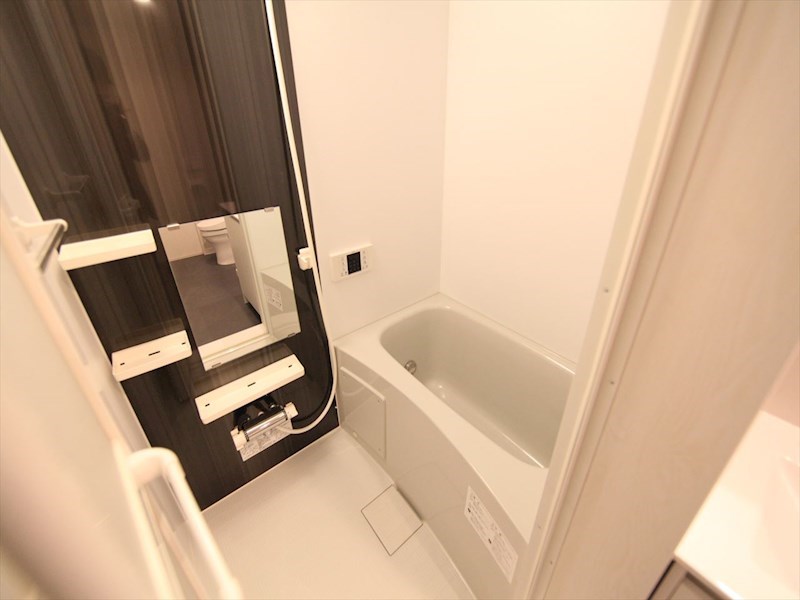 バス・シャワールーム　追い焚き　オートバス機能付バス