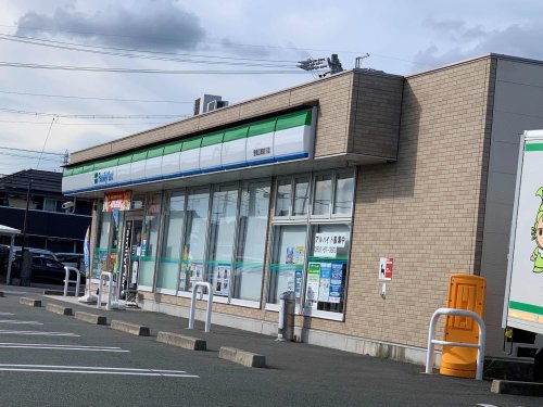 コンビニ　ファミリーマート豊橋瓜剛前川店（コンビニ）まで1538m