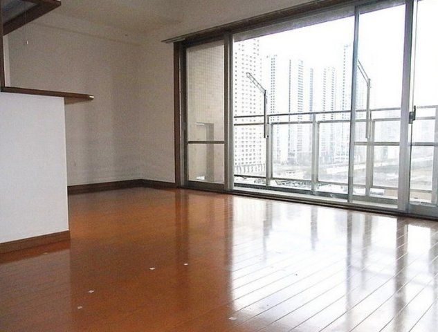 居室・リビング　☆明るい居室☆