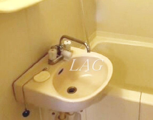 洗面設備　洗面台です。