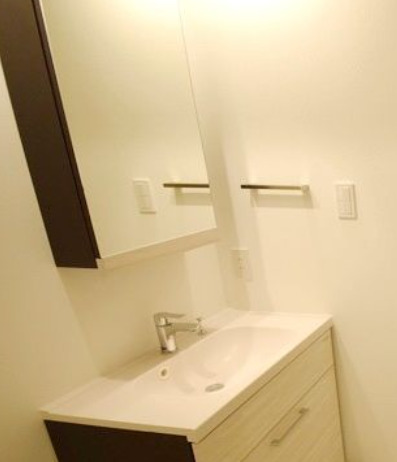 洗面設備　※別部屋の参考写真です。