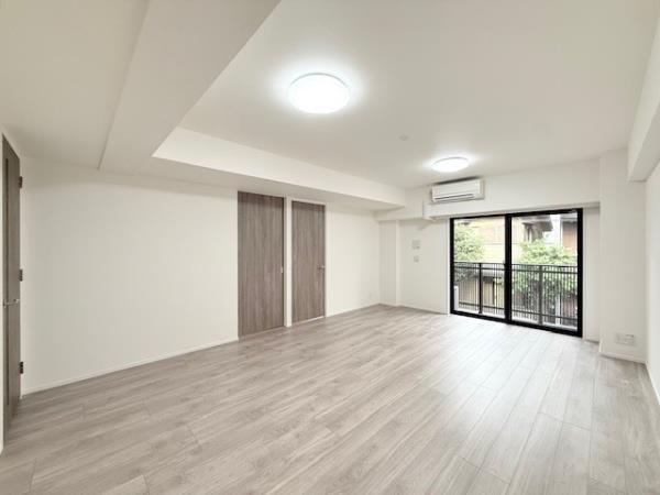 居室・リビング　ゆったり過ごせる居間です