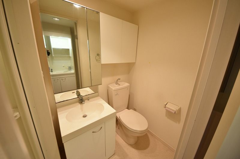 洗面設備　同物件別室写真