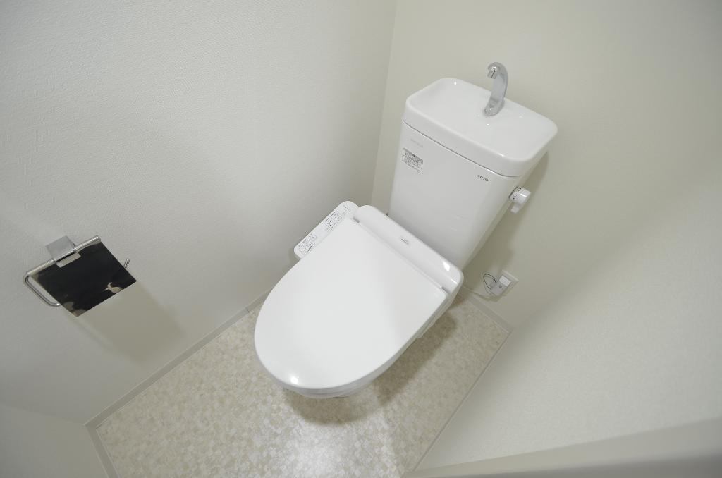 トイレ　シャワー付トイレ