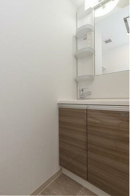 洗面設備　身支度に欠かせない独立洗面台♪