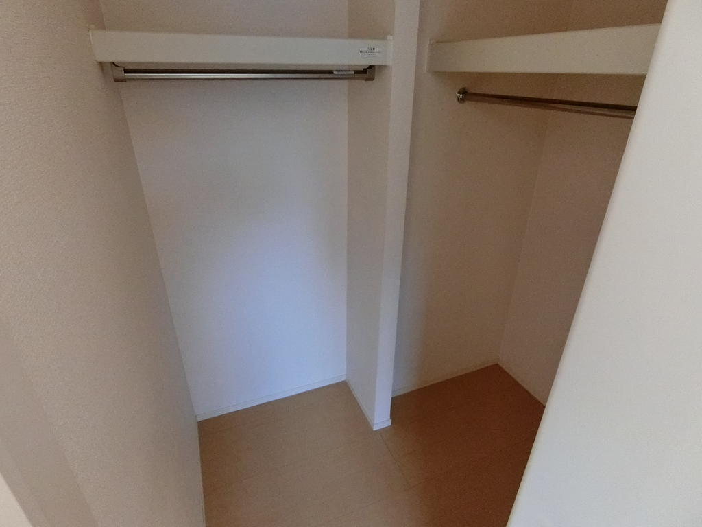 収納　ウォークインクローゼット