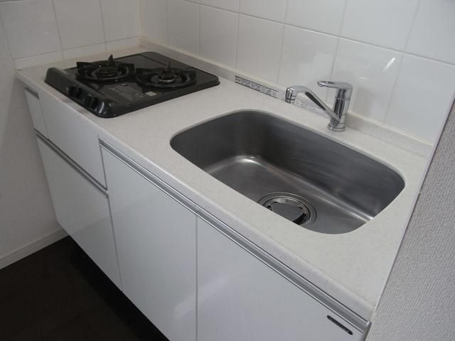 キッチン　システムキッチン二口コンロ