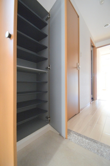 玄関　シューズボックス