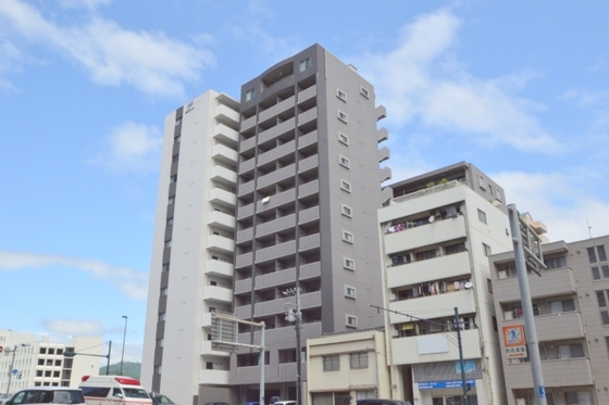 建物外観　全室南向き（＾ｏ＾）♪