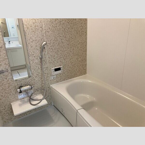 バス・シャワールーム　浴室