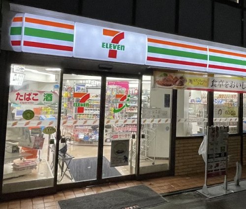 コンビニ　セブンイレブン DJ芝浦スクエアビル店（コンビニ）まで741m