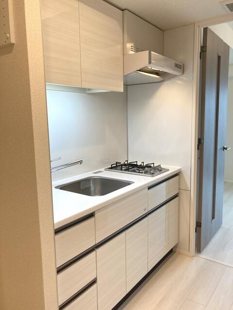 キッチン　コンパクトなキッチンで掃除もラクラク