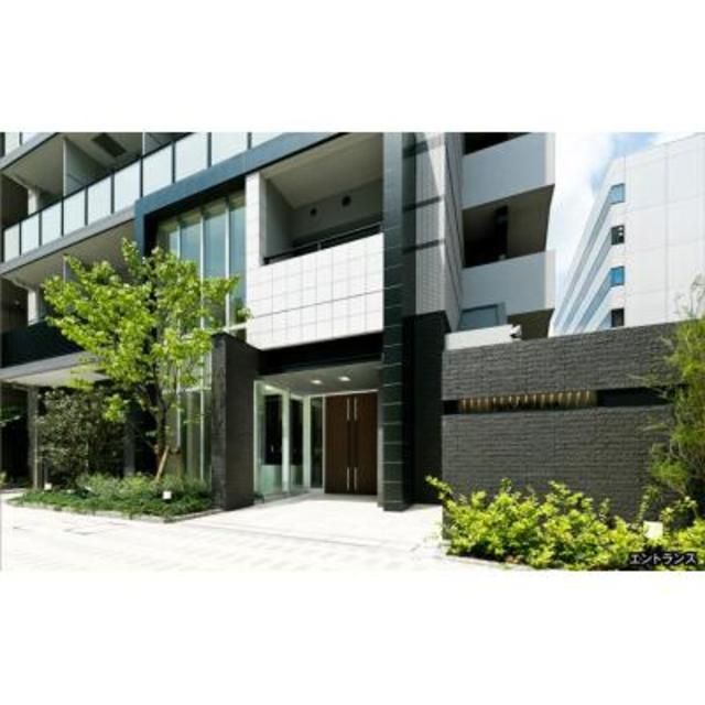 エントランス　落ち着いたエントランスです