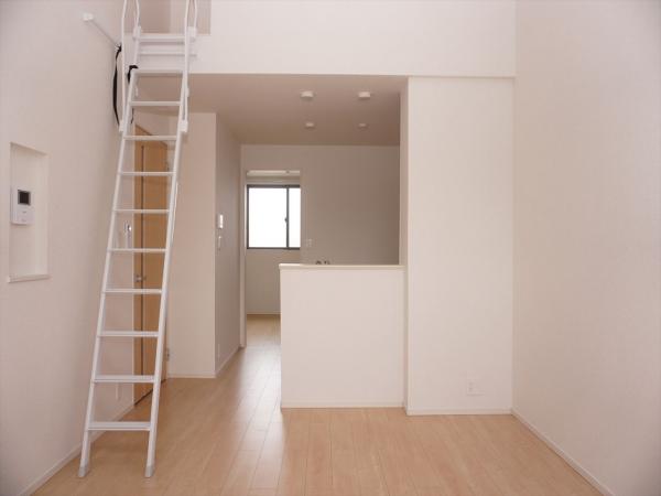 居室・リビング　内装