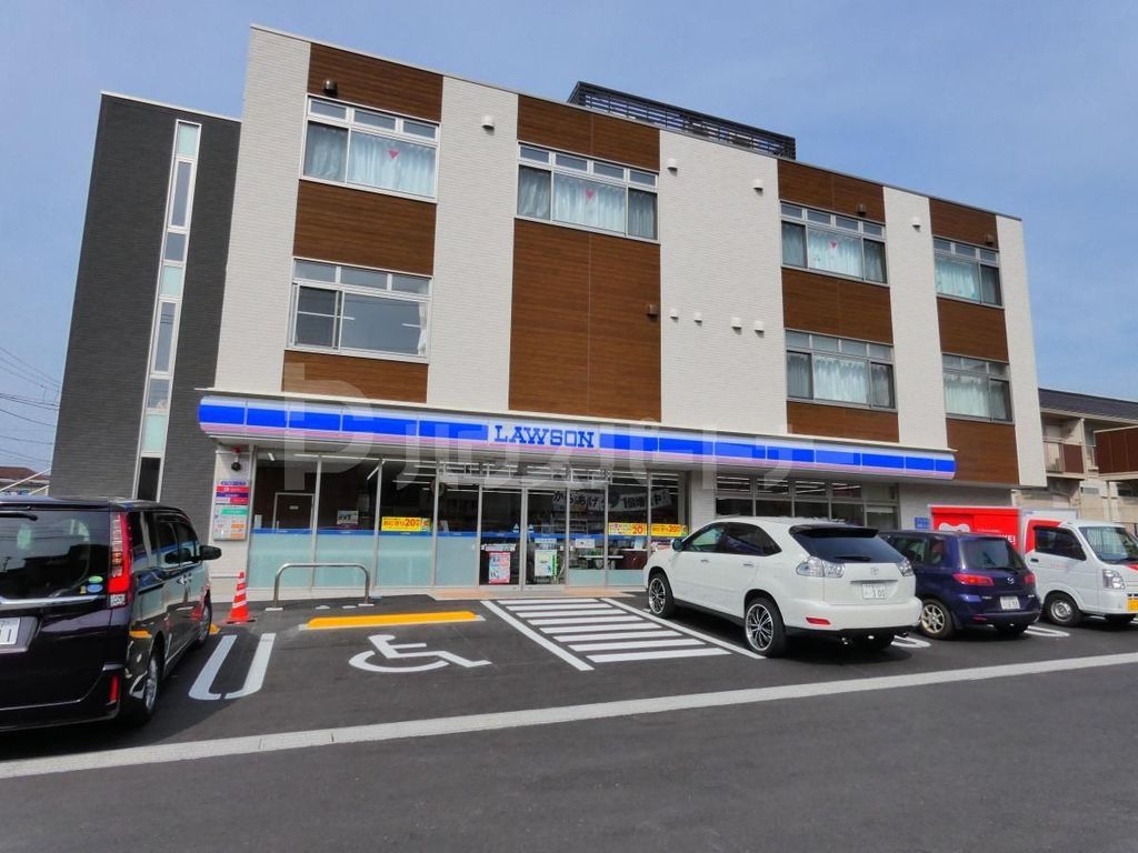コンビニ　ローソン千葉検見川町3丁目店（コンビニ）まで370m