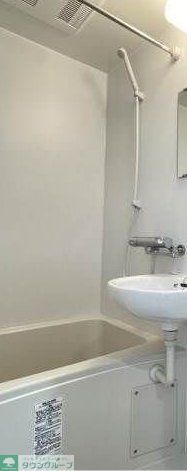 バス・シャワールーム　洗面