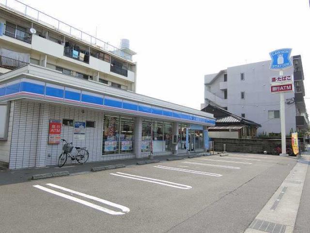 コンビニ　ローソン下荒田４丁目店（コンビニ）まで114m