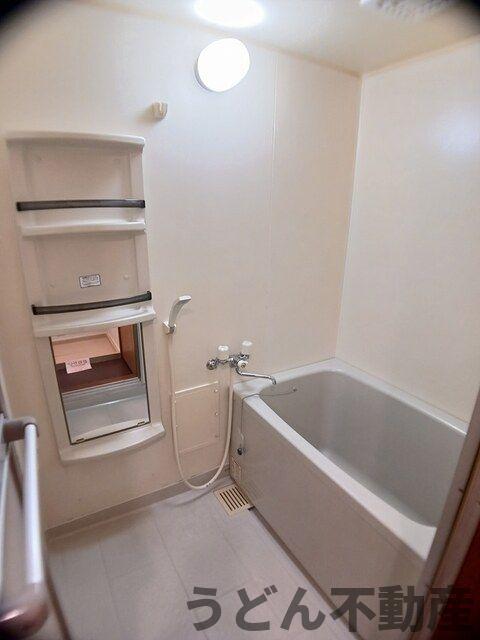 バス・シャワールーム　うどん県のお部屋探しはうどん不動産へ うどんちゃんとLINE