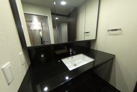 洗面設備　使いやすい洗面所です