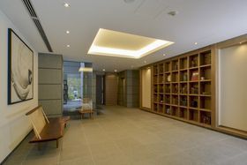 ロビー　建物の内部です