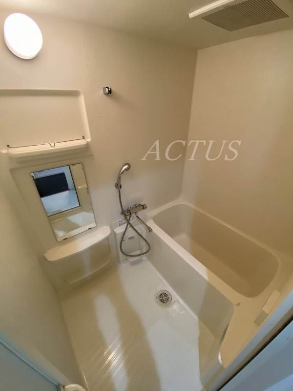 バス・シャワールーム　サーモスタット水栓です。