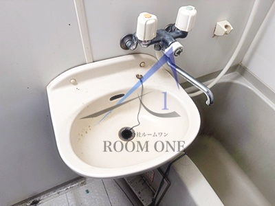 洗面設備　洗面台です。