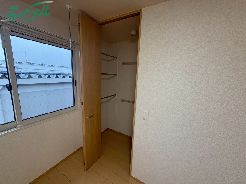 収納　別部屋参考写真です