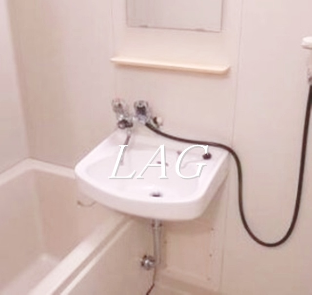 洗面設備　洗面台です。