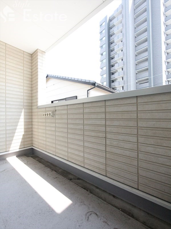 バルコニー　バルコニー