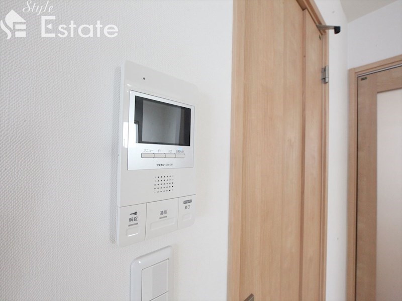 セキュリティ　モニター付きインターホン