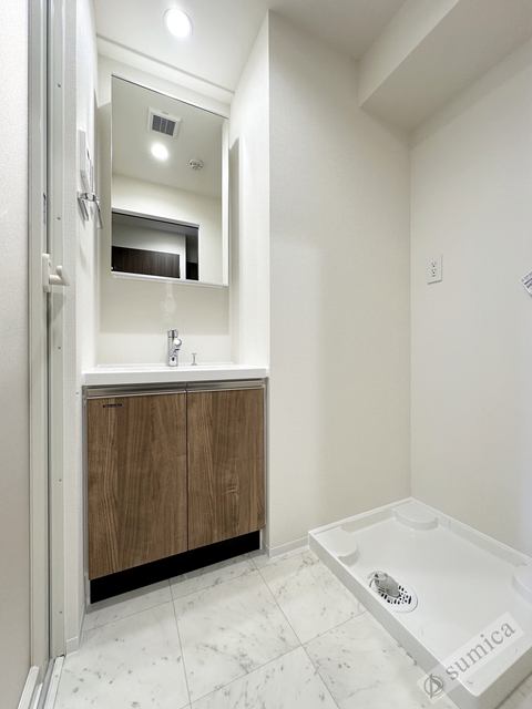 洗面設備　シャンプードレッサー付き・朝シャンもこちらで♪♪