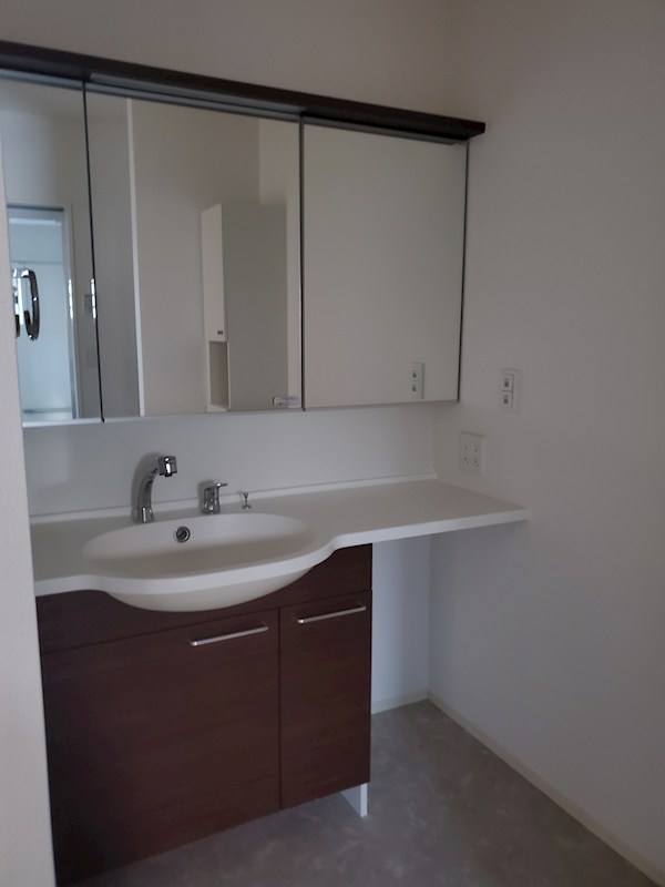 洗面設備　同仕様写真