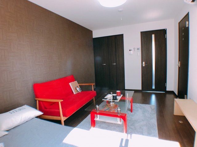 居室・リビング　1人暮らしには十分な広さの7.2帖のリビングルーム