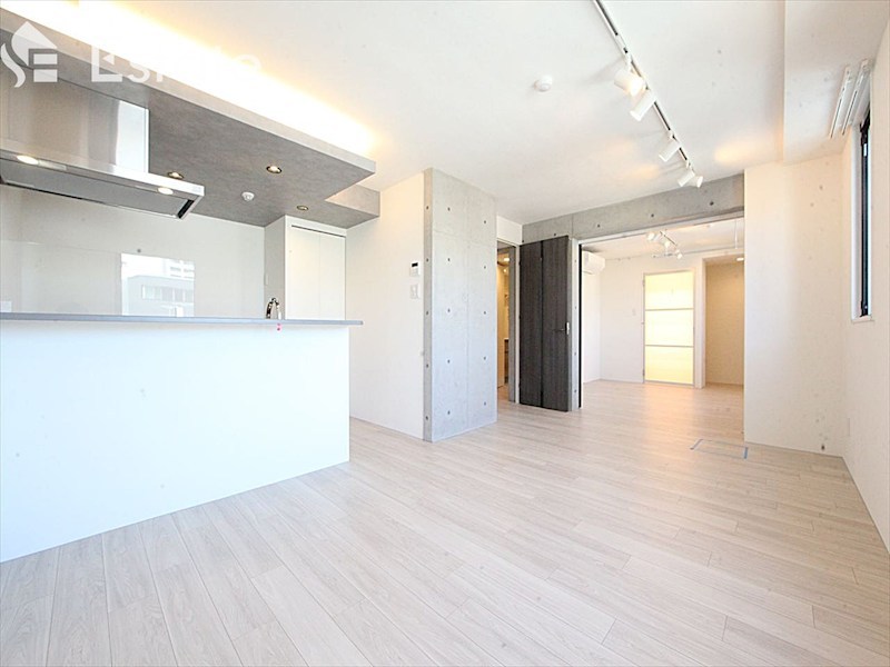 居室・リビング　内装