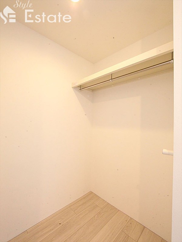 収納　ウォークインクローゼット