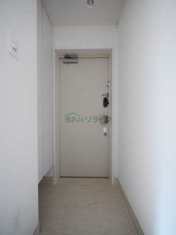 玄関　リバーレ東新宿※別部屋の参考写真です