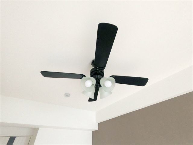 その他　お部屋にはお洒落なシーリングファンも付いてます