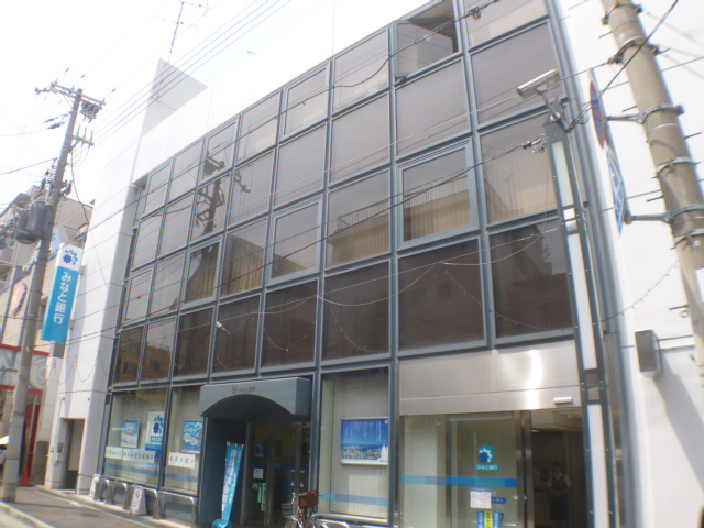 銀行　みなと銀行青木支店（銀行）まで118m