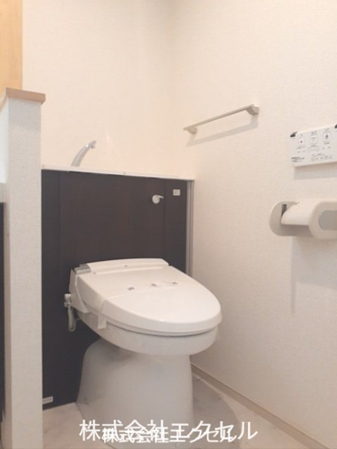 トイレ　清潔感のあるトイレです。