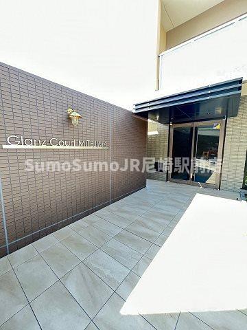 エントランス　建物の内部です