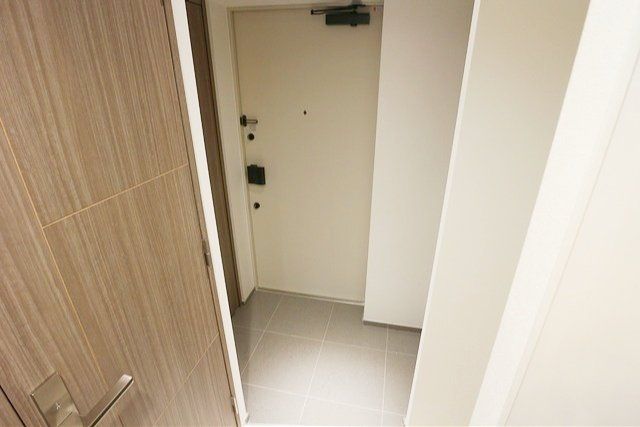 玄関　お部屋探しは株式会社　タウンハウジング　までお気軽にお問合…