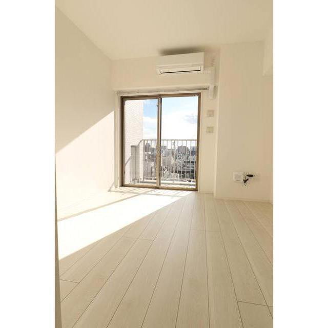 居室・リビング　写真は他の部屋です