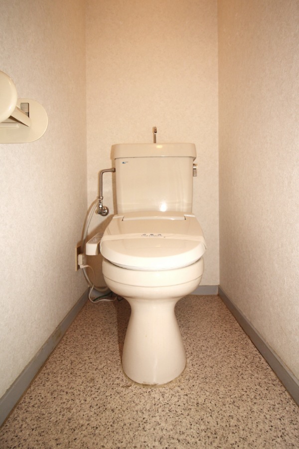 トイレ　トイレ温水洗浄便座