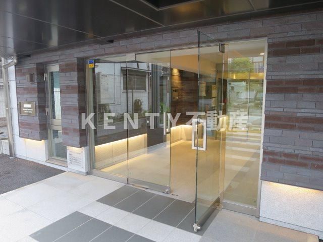 エントランス　建物の内部です