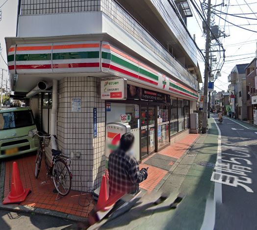 コンビニ　セブンイレブン 品川東大井店（コンビニ）まで55m
