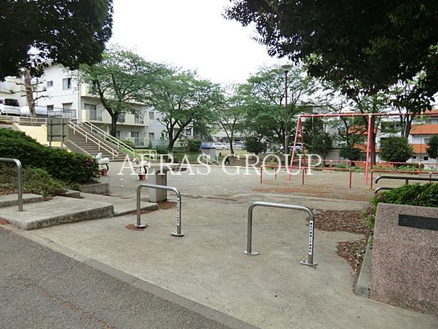 公園　市ヶ尾第四公園（公園）まで80m