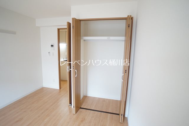 収納　レーベンハウス桶川店へ　048-787-5511